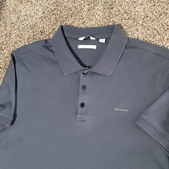 Mens Medium Calvin Klein polo shirt dark gray/black - Picture 3 of 3